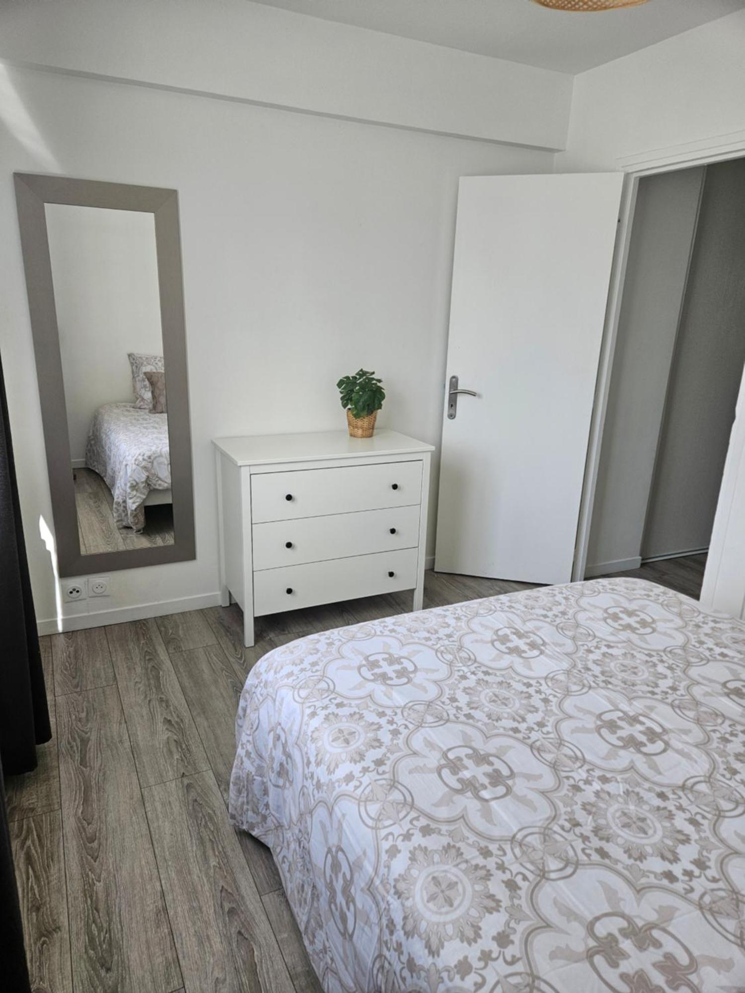 Appartement Lumineux Stade De France Сен Дени Екстериор снимка